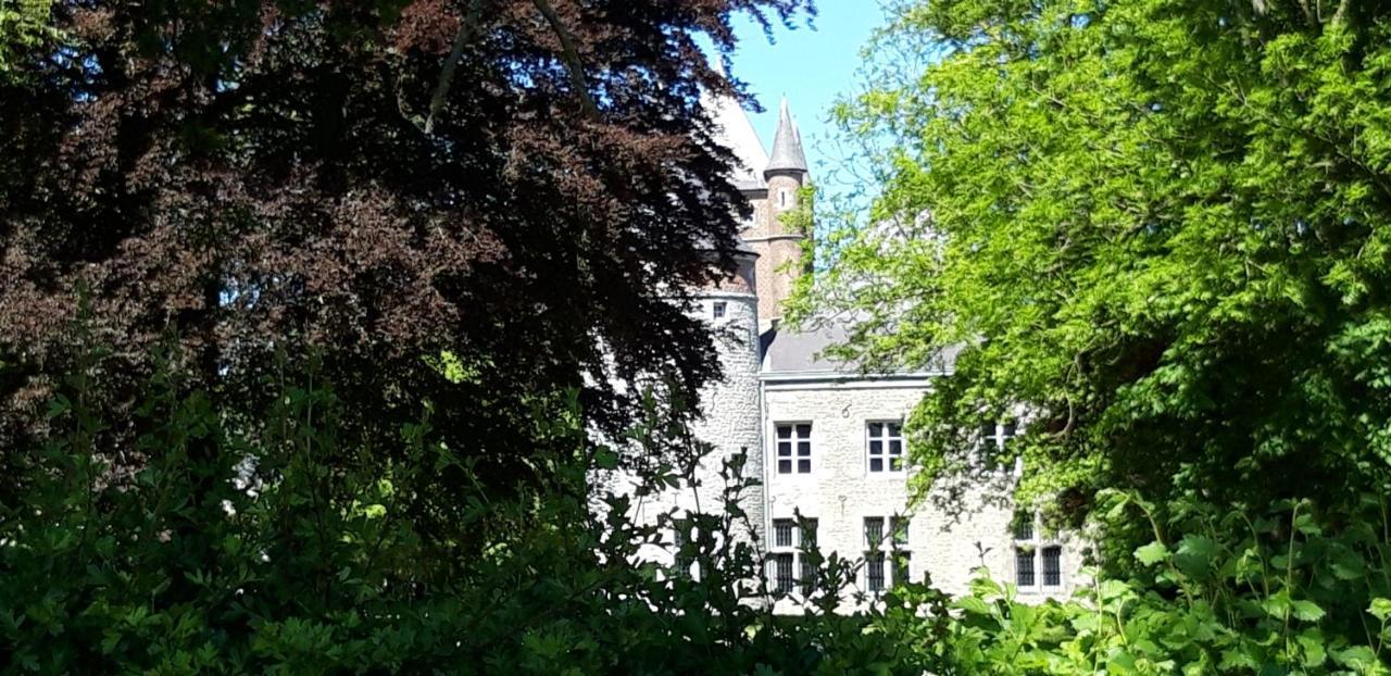 Berzee Maison D'Hote Les Notes Endormie Chambre Secrete المظهر الخارجي الصورة